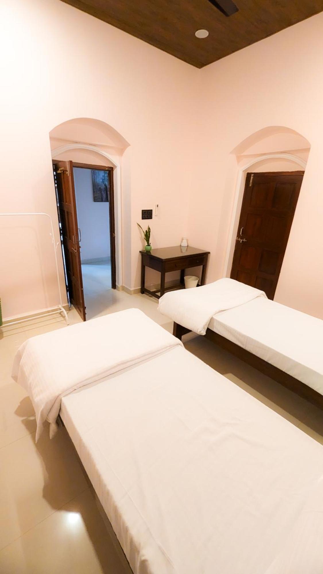 The First House By V3Homestay 4Bhk Private Pool Calangute Dış mekan fotoğraf