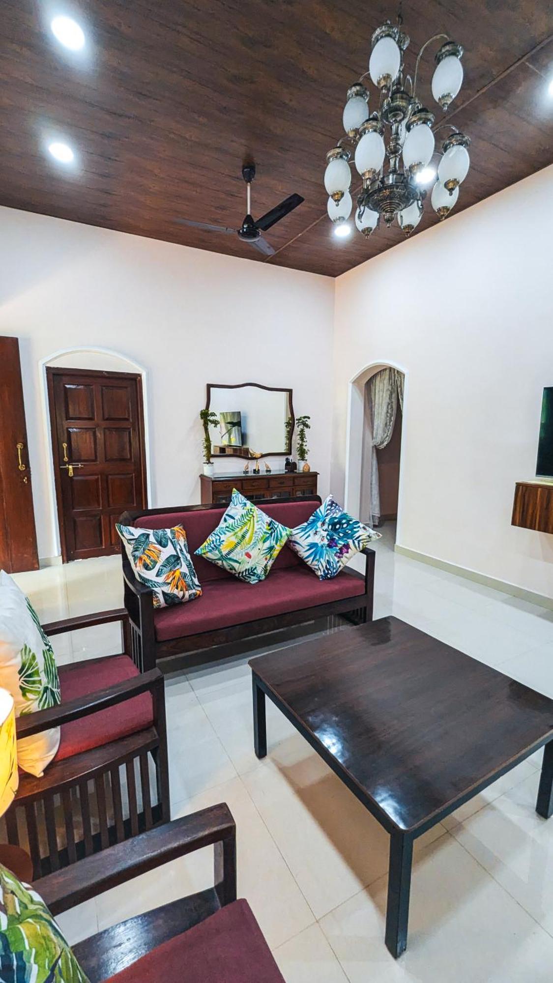 The First House By V3Homestay 4Bhk Private Pool Calangute Dış mekan fotoğraf